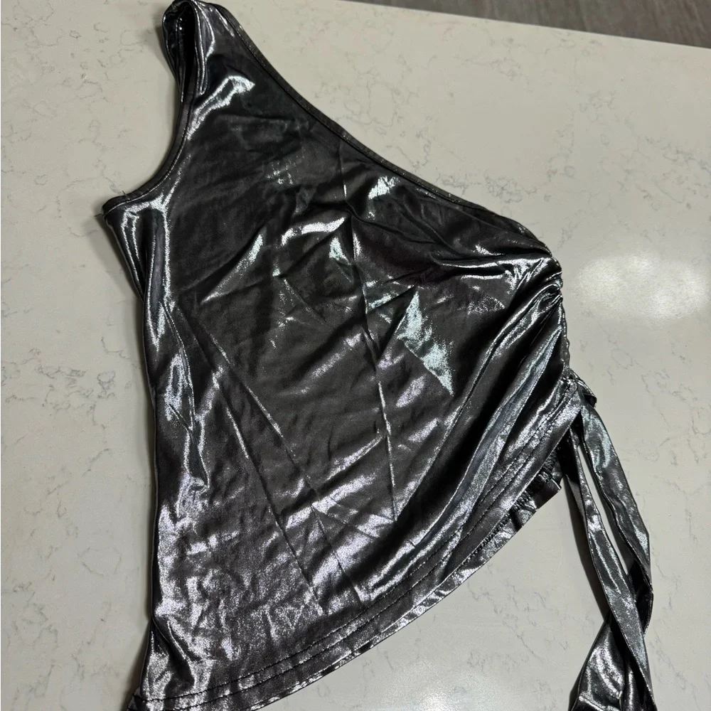 Metallic Skirt Set - Picture 3 of 5